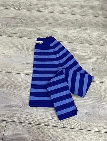 Pull and Bear Pull bear