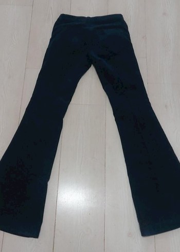 Siyah Düğmeli Kadın Midi kadife pantalon - Görsel 2