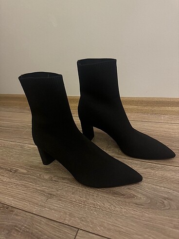 Zara Zara çorap bot 39 numara
