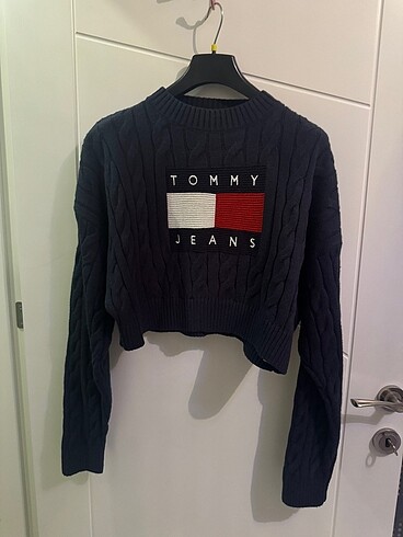 Orjinal Tommy Hilfiger kazak S beden bir iki kez giyildi