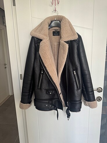 Stradivarius mont S beden