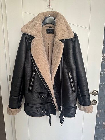 Stradivarius Stradivarius mont S beden