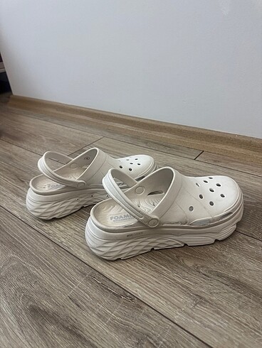 Skechers orjinal terlik 38 numara