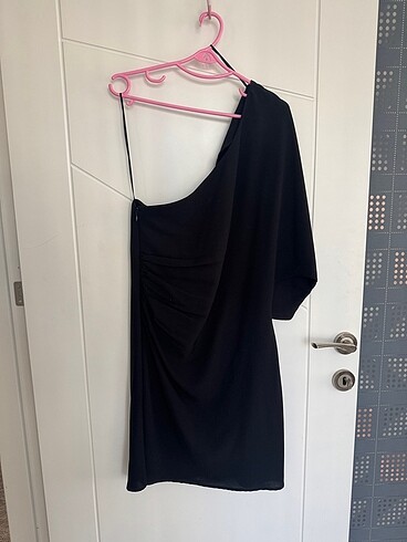H&M tek kol kısa elbise M beden