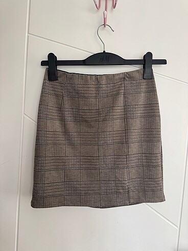 Koton S beden kısa mini yırtmaçlı etek.