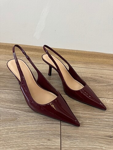 Mango 38 numara bordo rugan ayakkabı