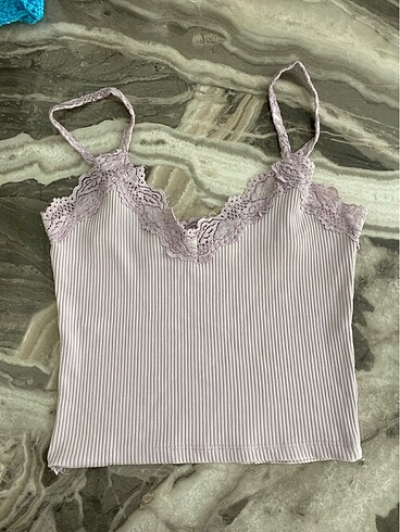 Lila dantelli crop