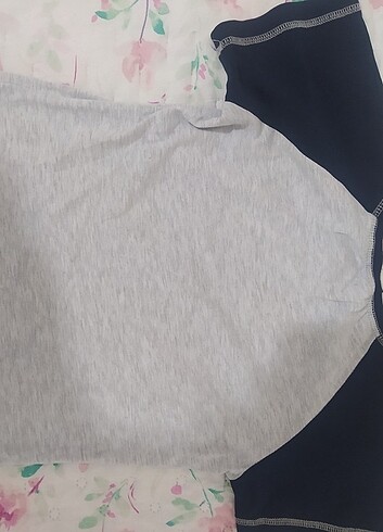 Zara Köstebek y2k tee crop top