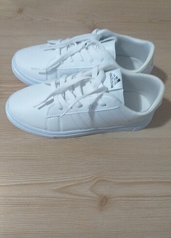 Adidas Spor ayakkabı