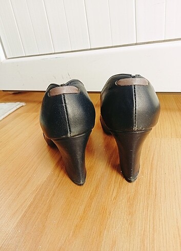 Kadın topuklu ayakkabı 