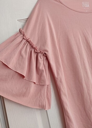 Pembe tişört 