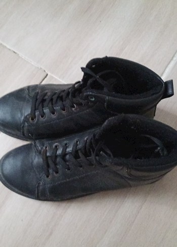 Siyah Bağcıklı kadın Kauçuk Botlar - Görsel 3