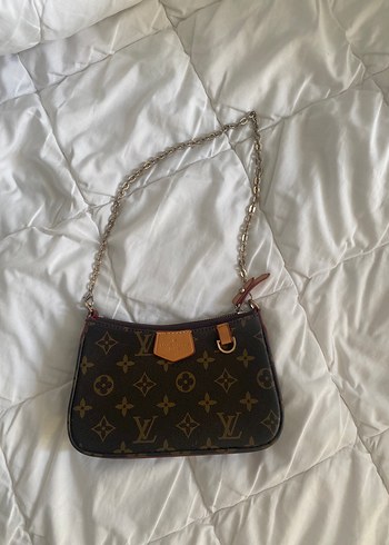 Louis Vuitton Zincir Detaylı Kahverengi Deri Kadın Çapraz Çanta