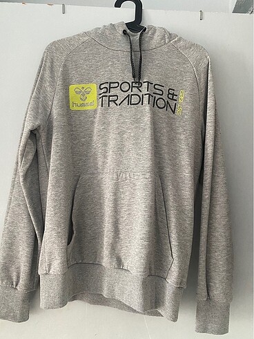 Hummel sweat