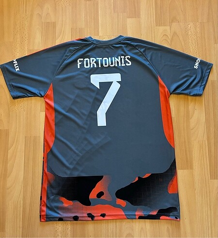 Diğer Fortounis Olympiakos Forması