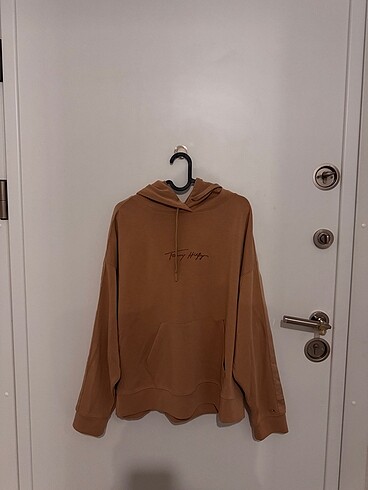 Tommy sweatshirt