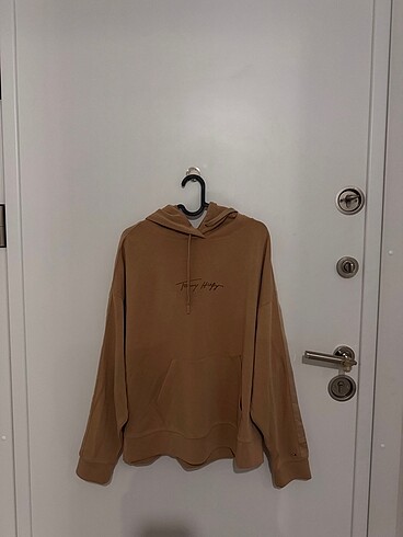 H&M Tommy sweatshirt