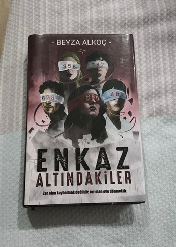  Beden Renk karışık kitap