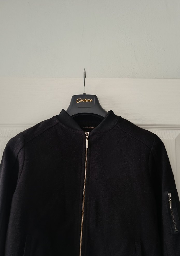 Siyah Fermuarlı Kadın Ceket - Görsel 3