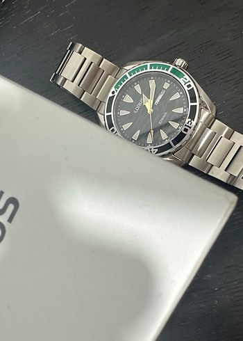 Lorus erkek saat yeni