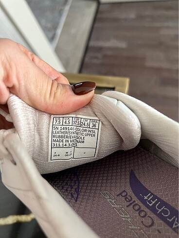 37,5 Beden beyaz Renk Skechers