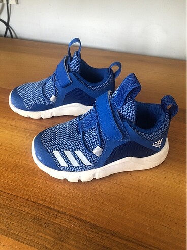 Adidas spor ayakkabı