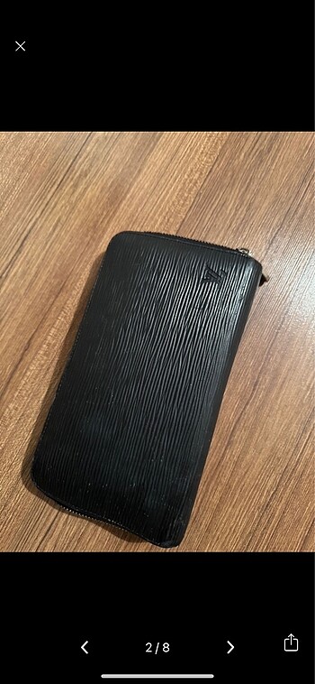 Louis Vuitton Louis vuitton epi leather zippy wallet