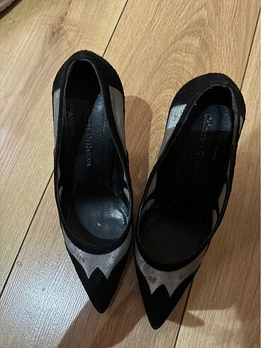36 Beden siyah Renk Süet Metal detaylı Stiletto