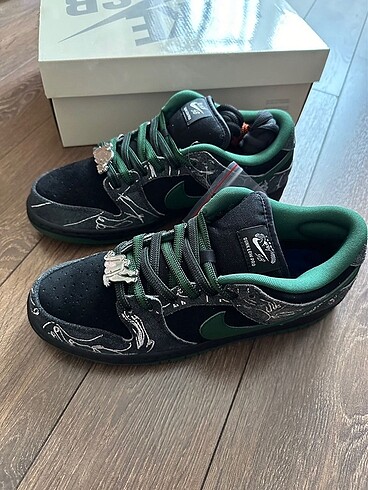Nike SB Dunk Low There Skateboards 44