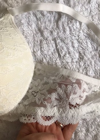 Siyah Dantelli Midi Sütyen - Görsel 16