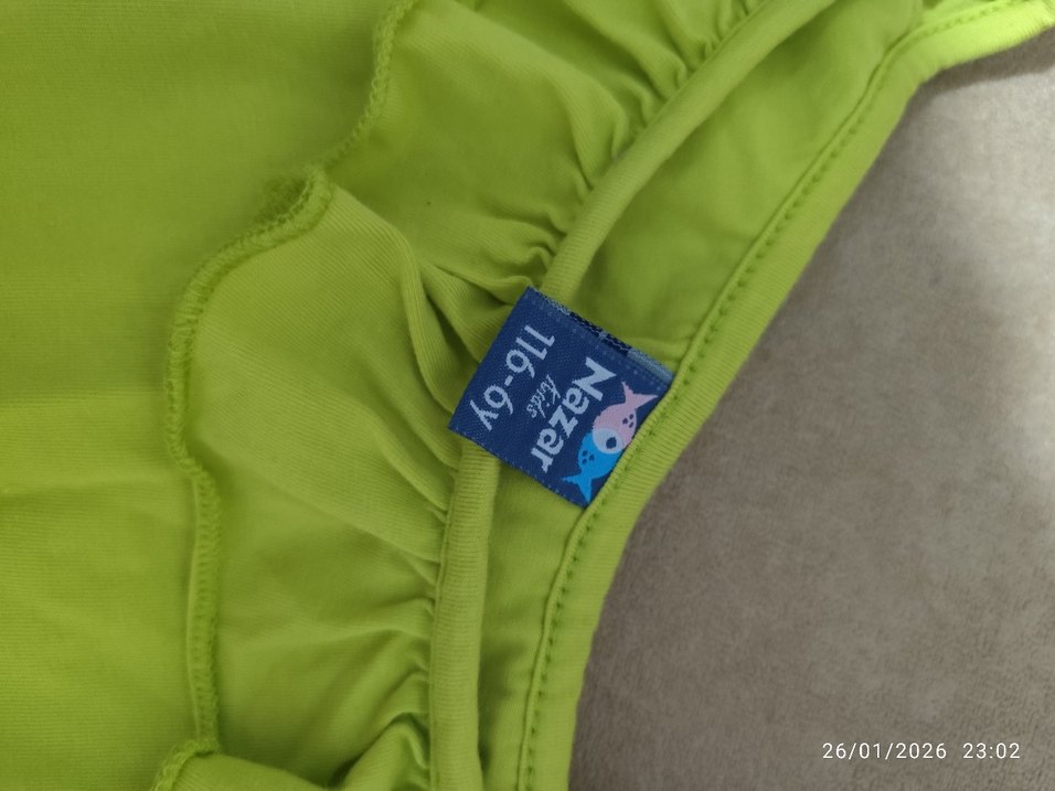 Kız Çocuk Yeşil Fırfırlı Askılı Bluz - Görsel 2