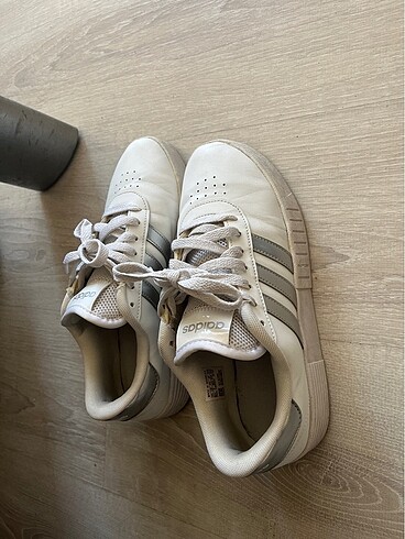 40,5 Beden Adidas ayakkabı