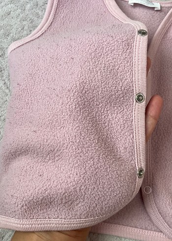 Kız Çocuk Pembe Düğmeli Polar Yelek - Görsel 2