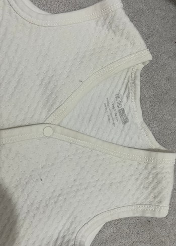 Beyaz Kız Çocuk Düğmeli Kolsuz Yelek - Görsel 2