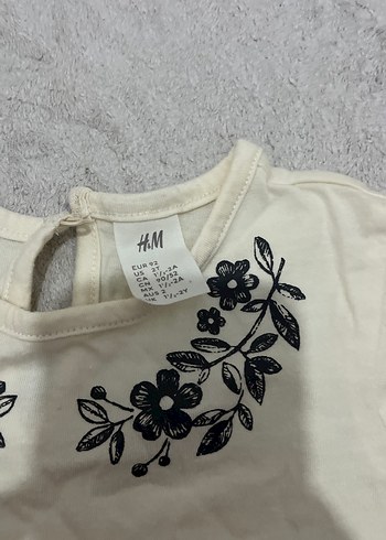 Nakışlı Beyaz Kız Tişörtü - Görsel 2