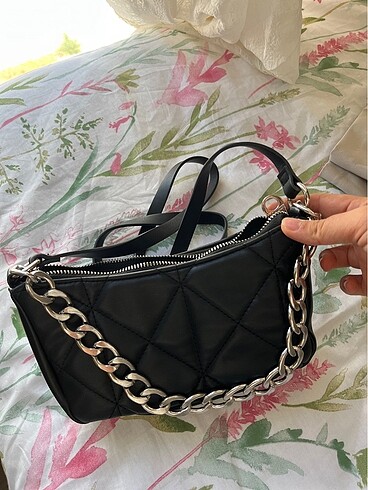 Stradivarius çanta