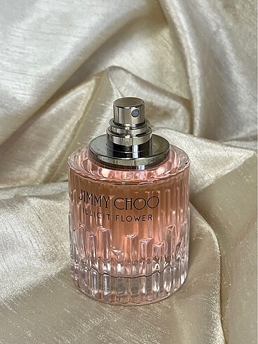 Jimmy Choo Illicit flower