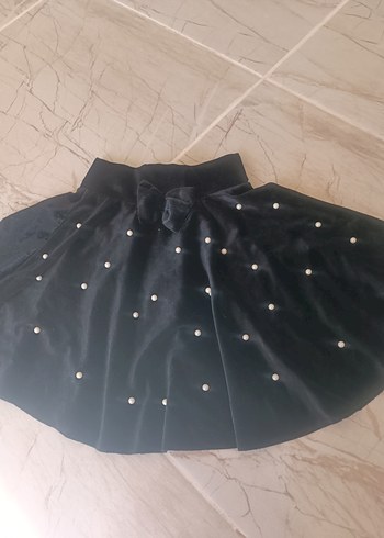 Kız Çocuk Siyah Boncuklu Gotik Etek