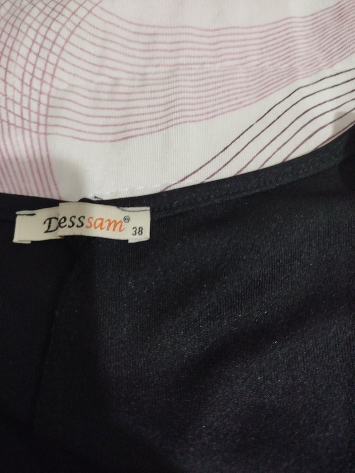 Siyah Uzun Kolsuz V Yaka Drapeli Elbise - Görsel 3