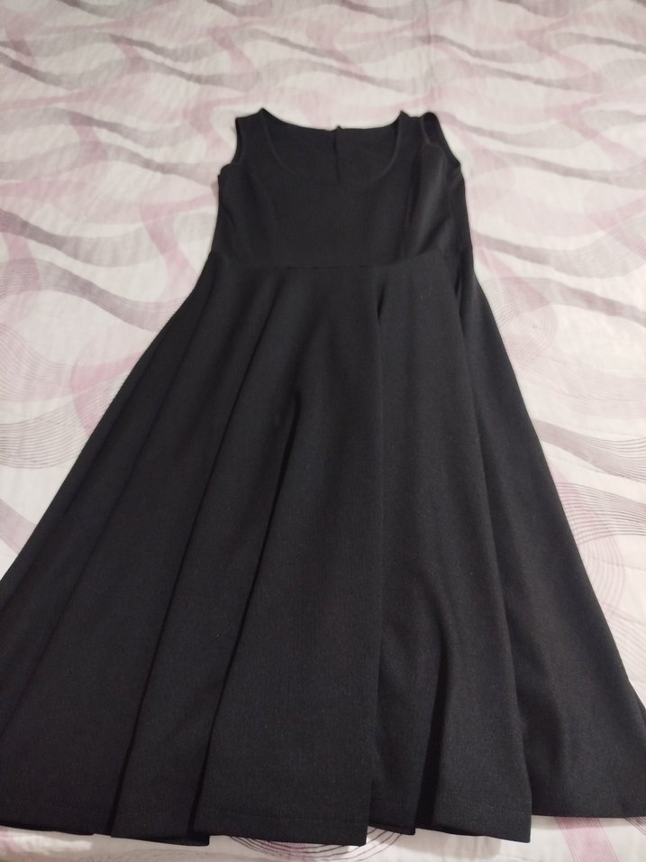 Siyah Uzun Kolsuz V Yaka Drapeli Elbise - Görsel 2