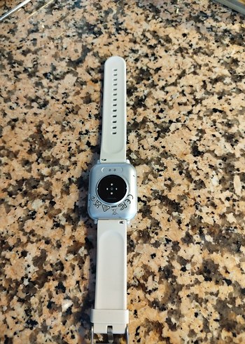 Gri Çerçeveli Beyaz Akıllı Saat soranlara orjinal dir - Görsel 3