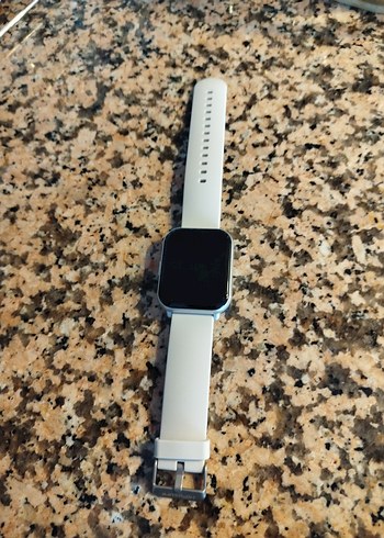 Gri Çerçeveli Beyaz Akıllı Saat soranlara orjinal dir - Görsel 2