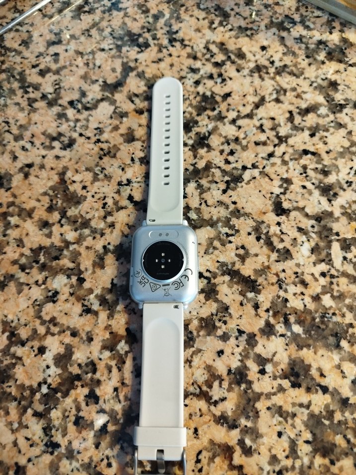 Gri Çerçeveli Beyaz Akıllı Saat soranlara orjinal dir - Görsel 3