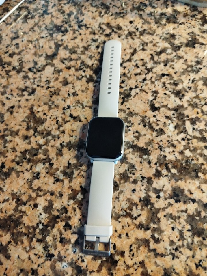 Gri Çerçeveli Beyaz Akıllı Saat soranlara orjinal dir - Görsel 2