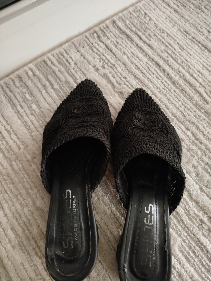 Siyah Nakışlı Kadın Terlikler Wedge Topuklu - Görsel 4