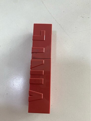Beden kırmızı Renk Maybellıne newyork superstay VINYL INK