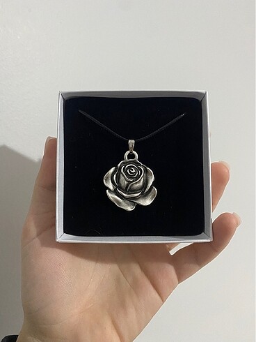 American Vintage vintage bohem gül kolye