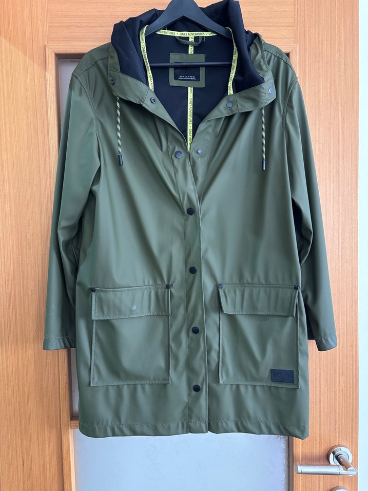 Kadın Haki Kapüşonlu Yağmurluk - Görsel 5