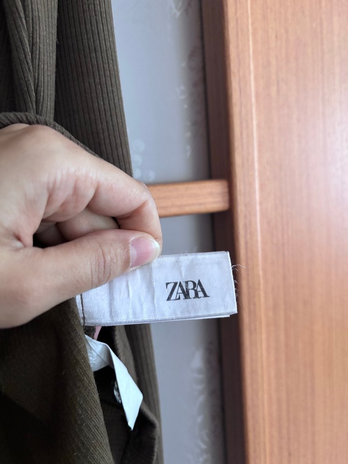 Düğmeli Uzun Kollu Kadın Hırka - Görsel 4