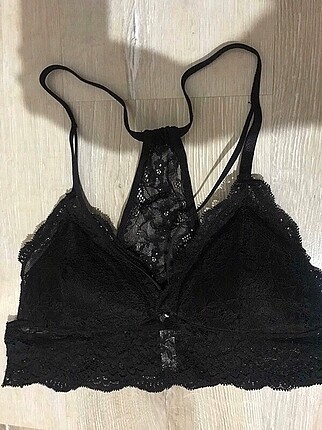 Siyah dantelli bralet